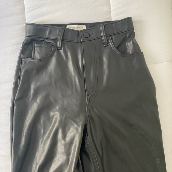 Abercrombie & Fitch “Ankle Straight Ultra High Rise” 4/27 - Picture 4 of 4